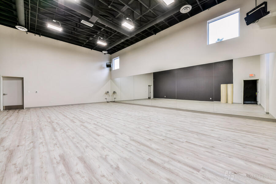 Large Studio Large Studio