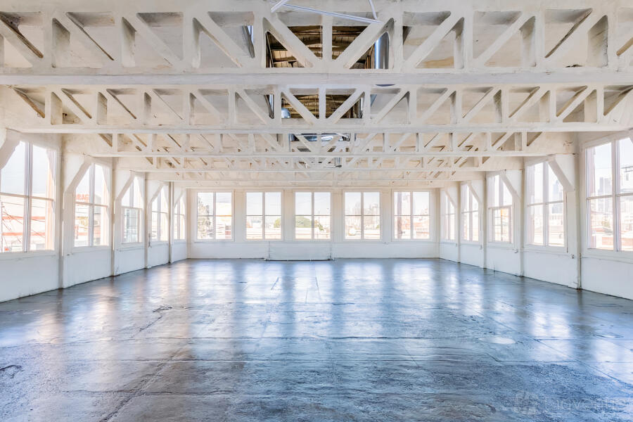 Entire Venue Entire Venue