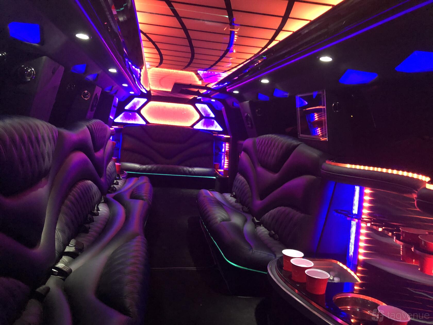 Limo Event Prom Limo Service near me - NYC Limo Company Limo-house - Event Venue ...