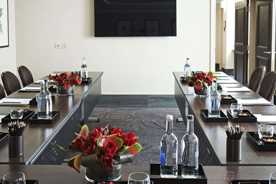 Private Room 5 Private Room 5
