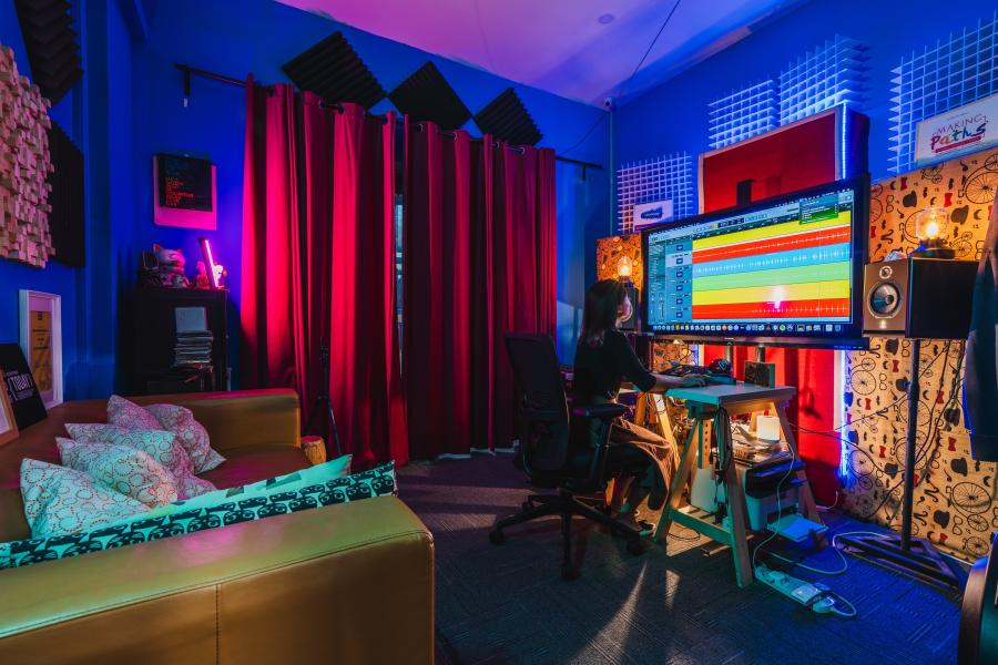 Studio Live Room (Recording) Studio Live Room (Recording)