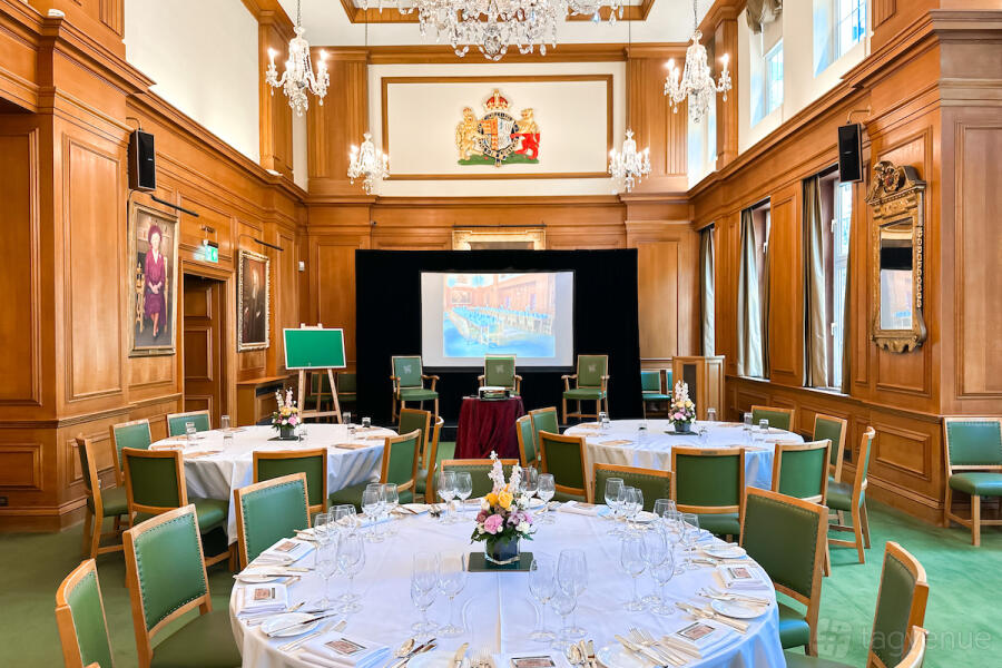Stumpy Surgeons Hall Barber-Surgeons’ Hall Venue Hire in London | Photos & Prices