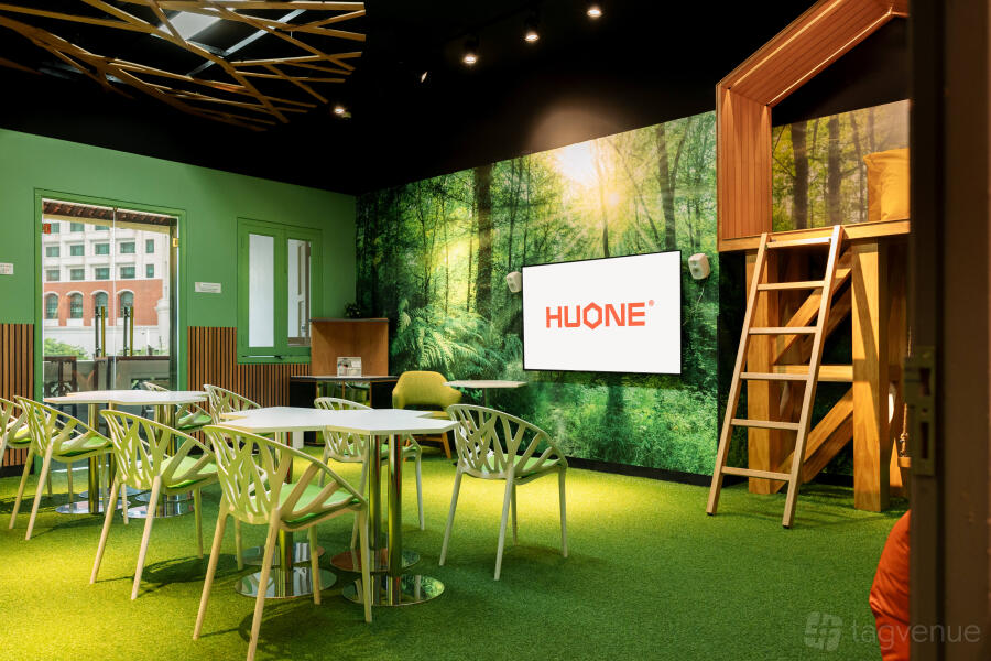 Swing Room at HUONE Singapore