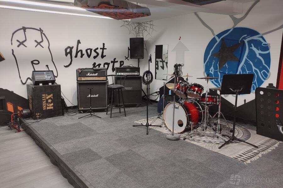 the Un-Finished room at @ghostnoteto