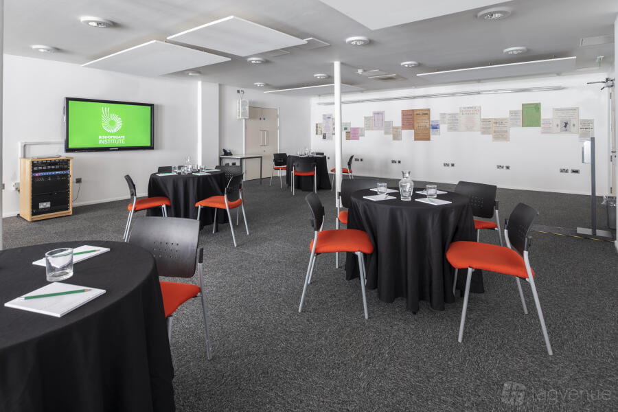 Courtyard Room Courtyard Room