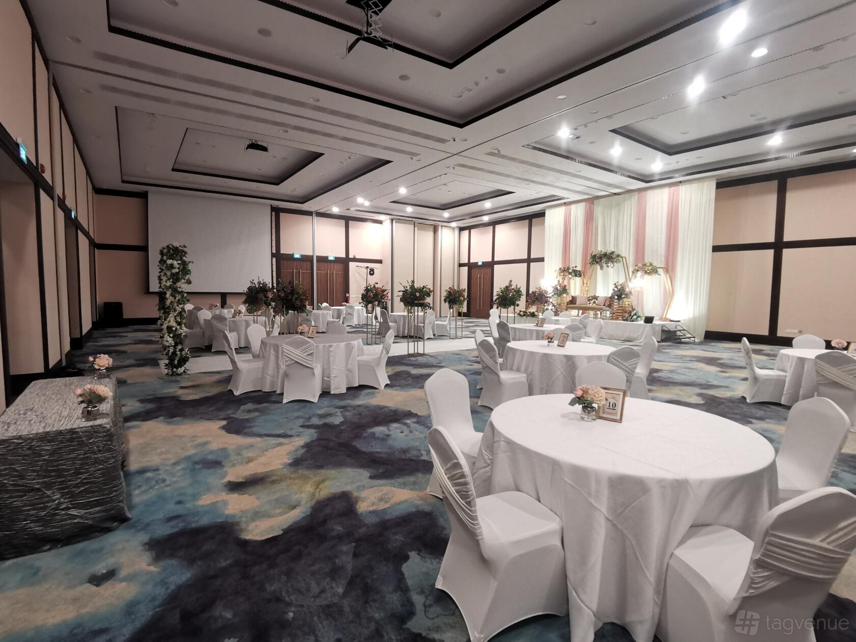 saf yacht club ballroom