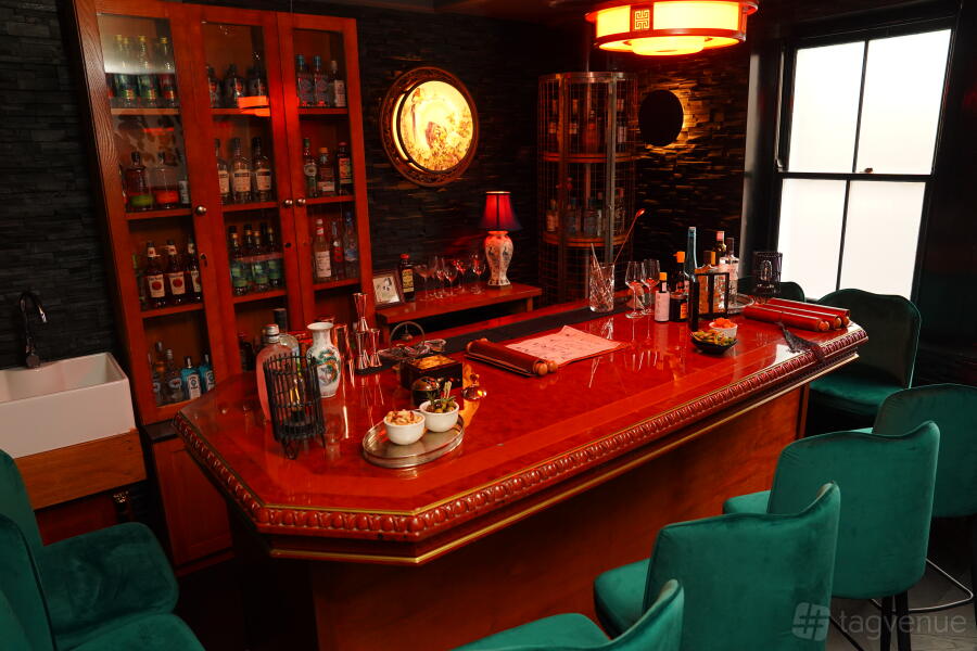Bartender's Table Bartender's Table