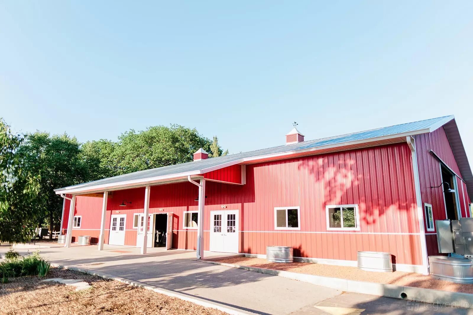 The Barn at Blackberry Farm Venue Rental in Aurora, IL | Photos & Prices