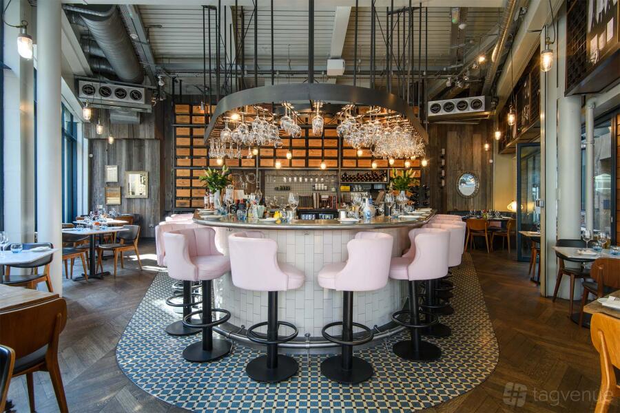 Main Dining Main Dining