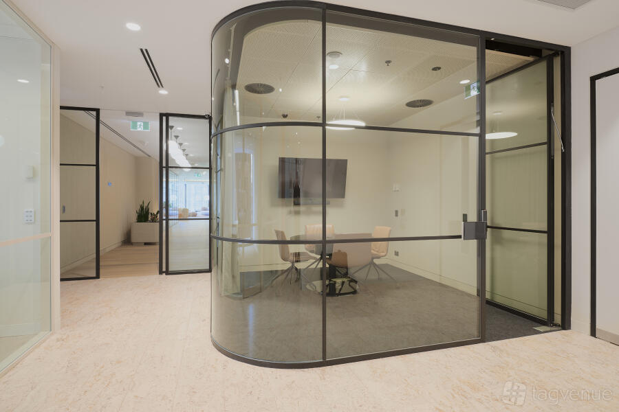 Bottlebrush - Meeting Room Bottlebrush - Meeting Room