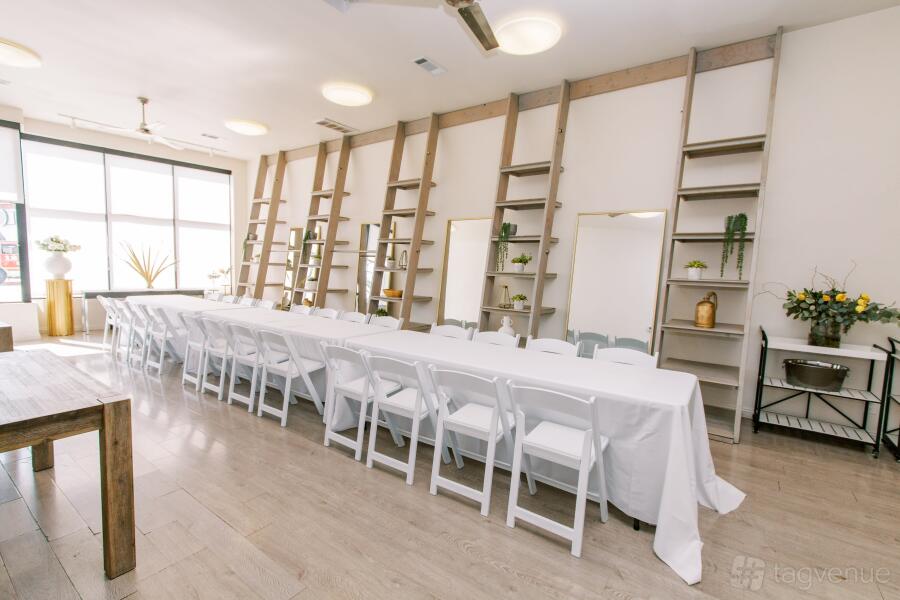 The Woodbury Room + Veranda The Woodbury Room + Veranda
