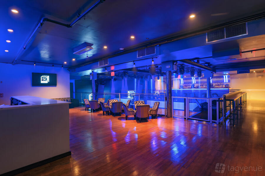 Mezzanine Mezzanine