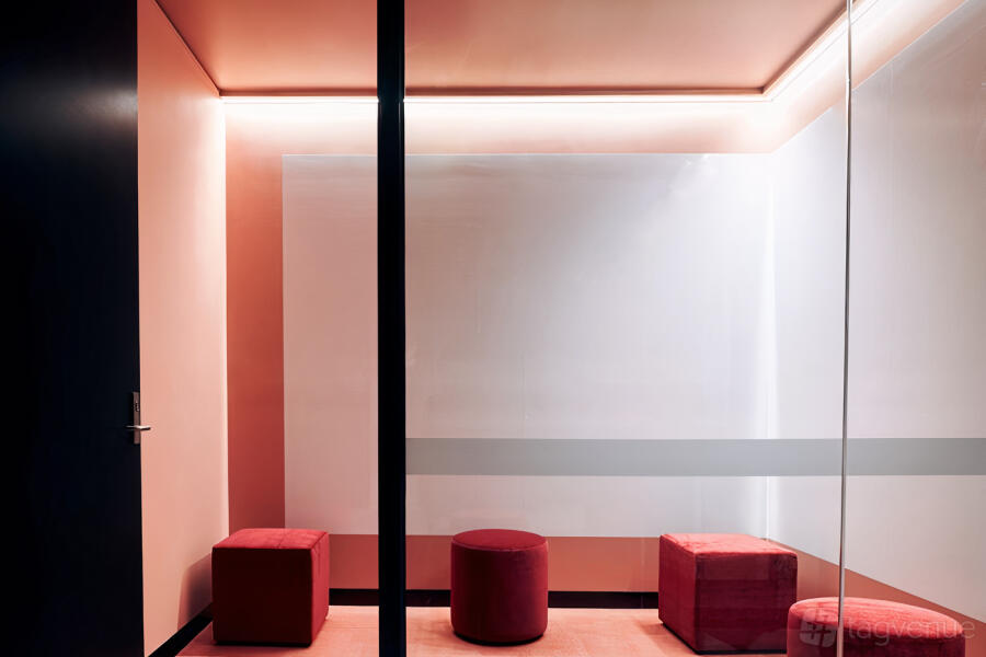 Think Tank Pink (no table) at