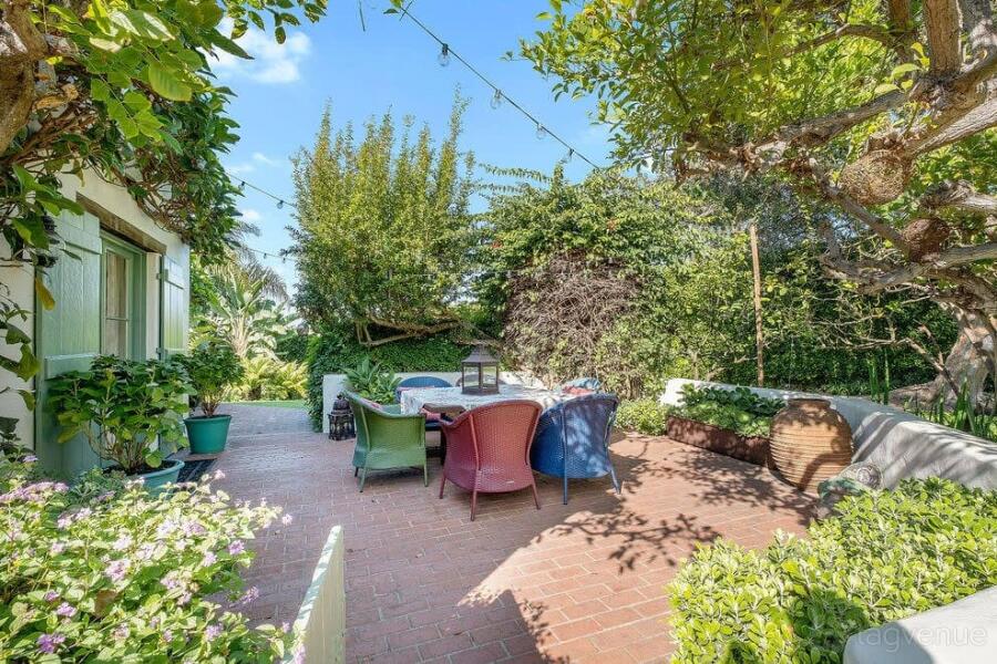 Entire Venue Entire Venue