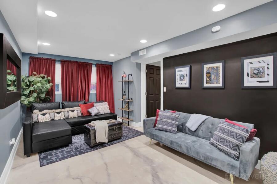 The Condo The Condo