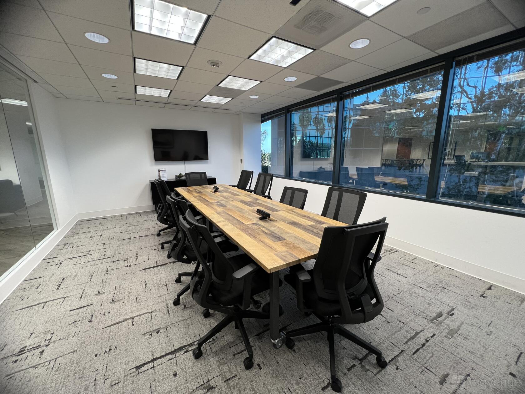 Large Conference Room - Premier Workspaces - Executive Tower - Event ...