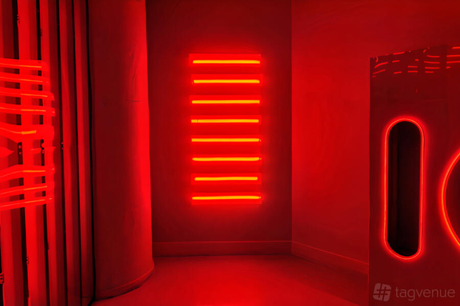 REDTRO Studio REDTRO Studio