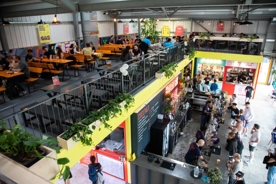 Mezzanine Mezzanine