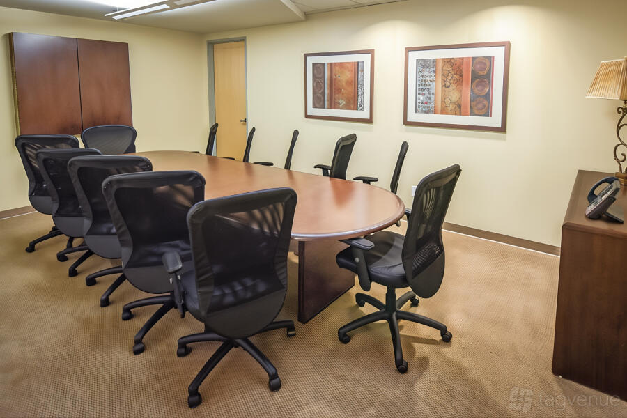 Large Conference Room Large Conference Room