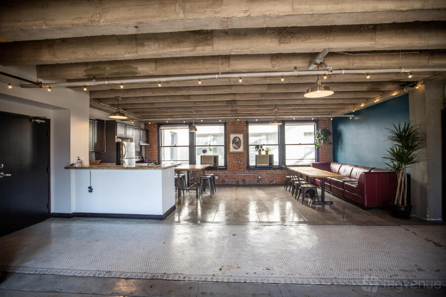 DTLA Loft with Skyline View - The Skyline Library Loft - Event Venue ...