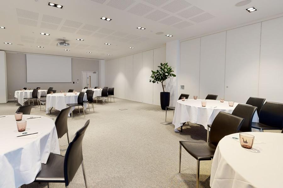 Headline Two at INNSiDE by Melia Liverpool