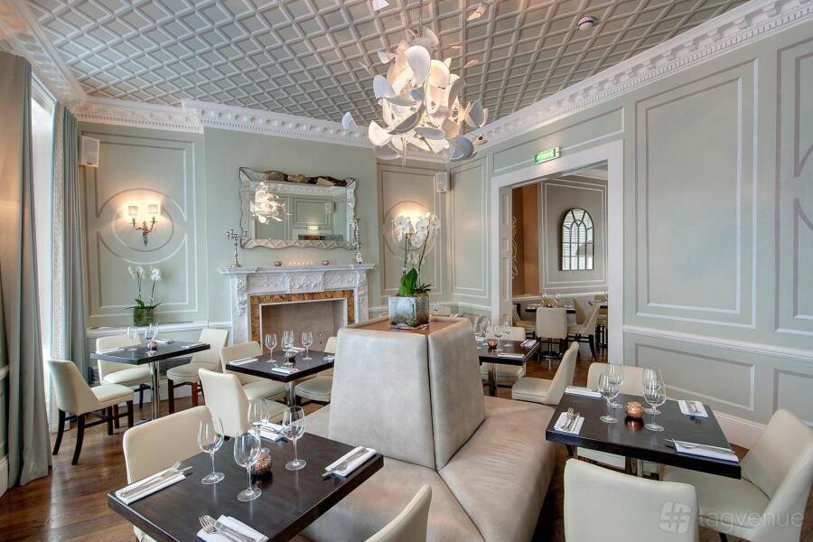 Bay Room & Green Room Bay Room & Green Room