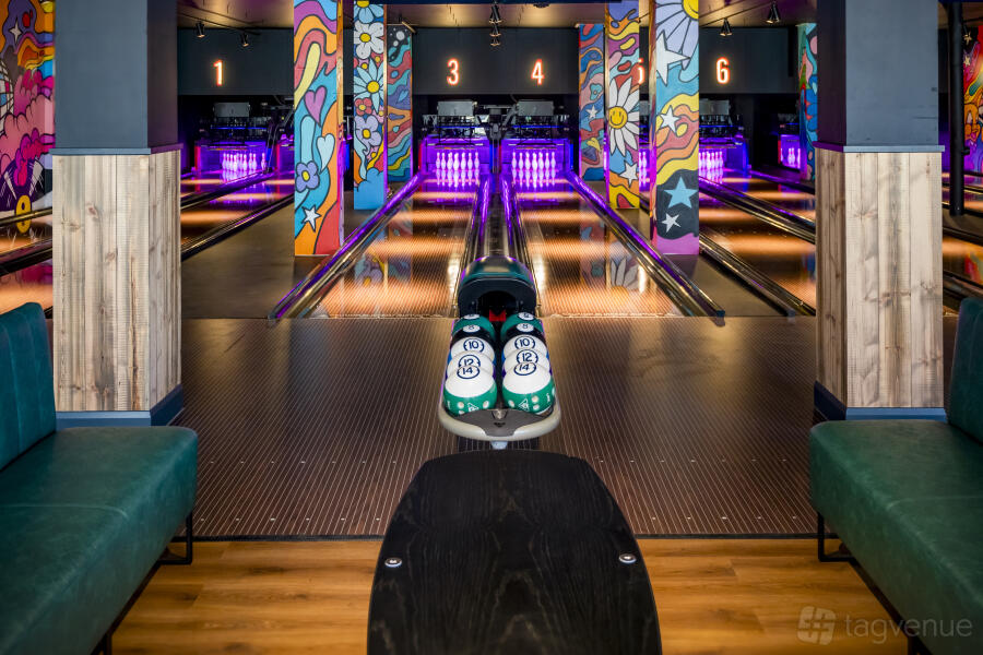 Bowl, Break & Sing at