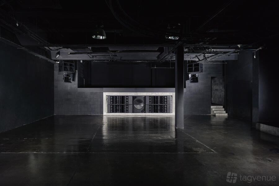 Black Studio Black Studio