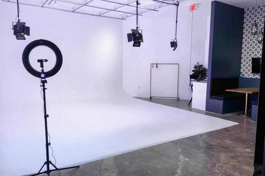 beTRUE Studio 1 beTRUE Studio 1