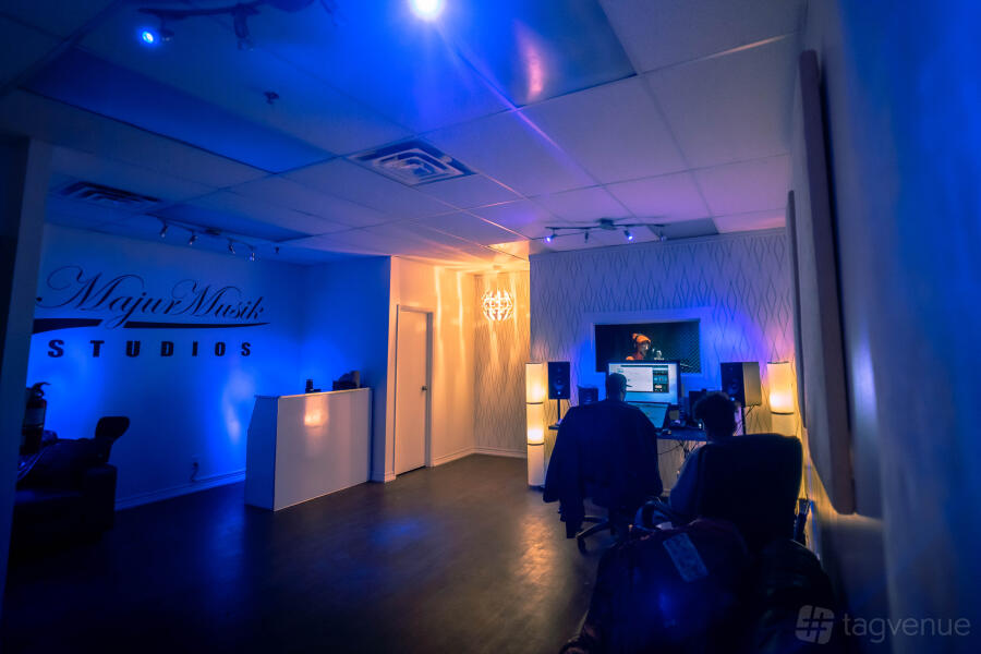 Entire Studio Entire Studio
