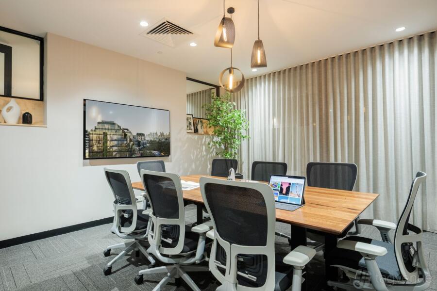 Barcelona Meeting Room at