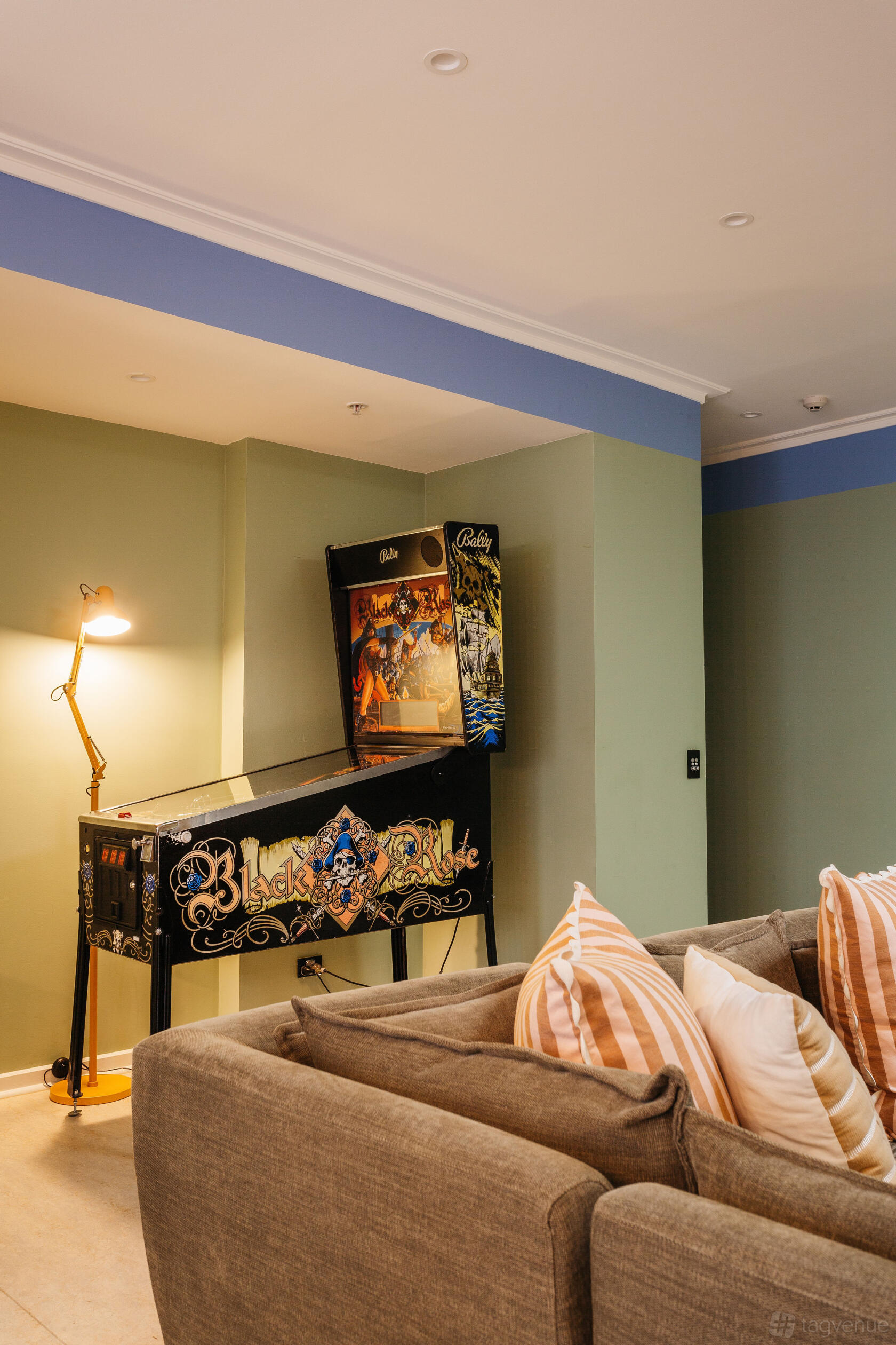 Penthouse Suites With Private Lobby In Memphis photo
