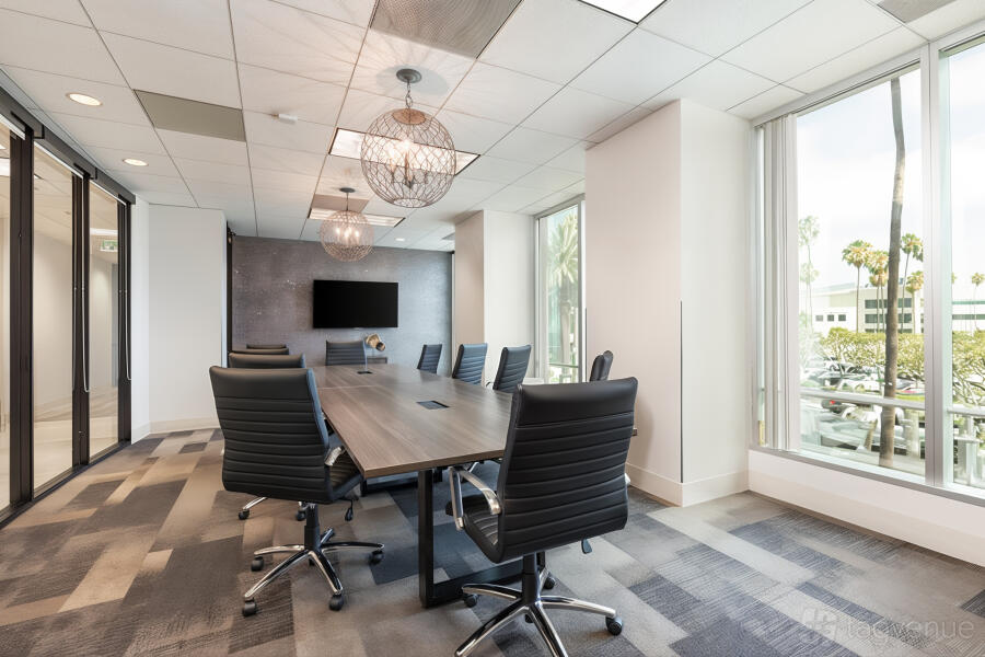 Large Conference Room Large Conference Room