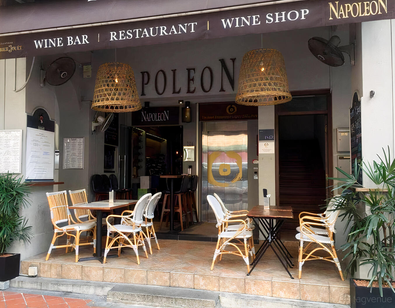 Napoleon food & wine bar deals