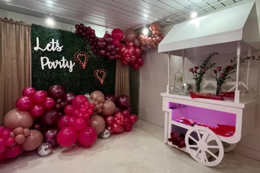 Whole Venue Whole Venue