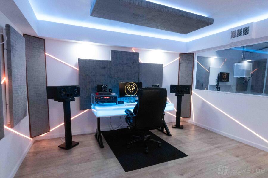 White Room at Golden Impala Recording Studio
