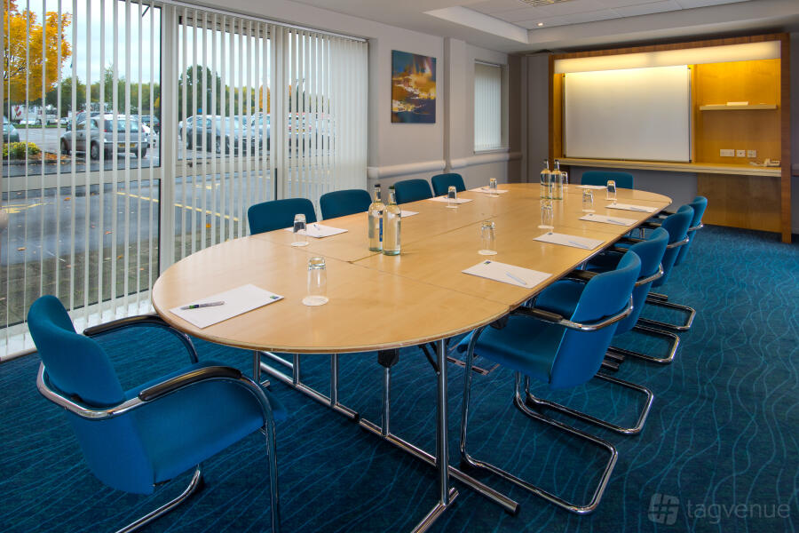 Elstow Room at Holiday Inn Express Bedford