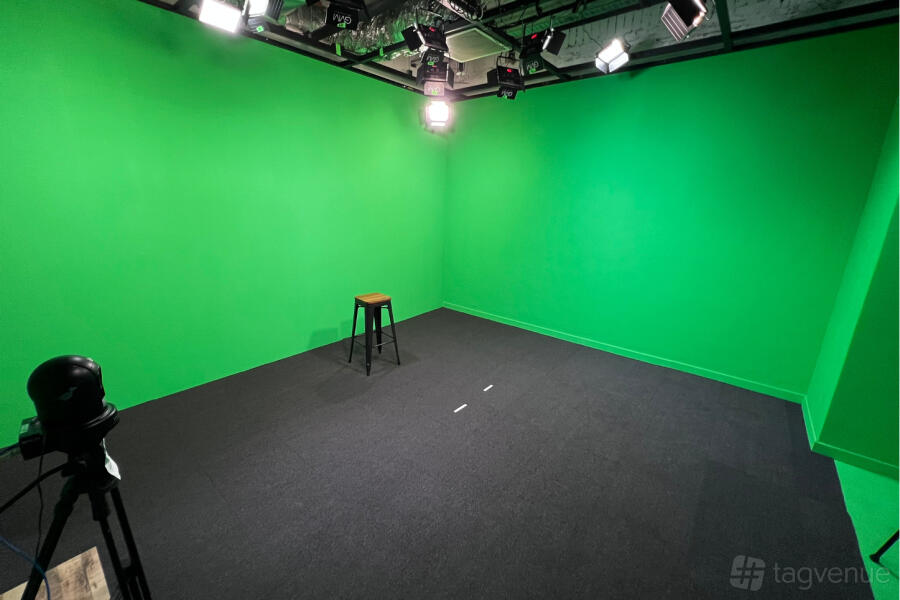 Live Broadcast Studio Live Broadcast Studio