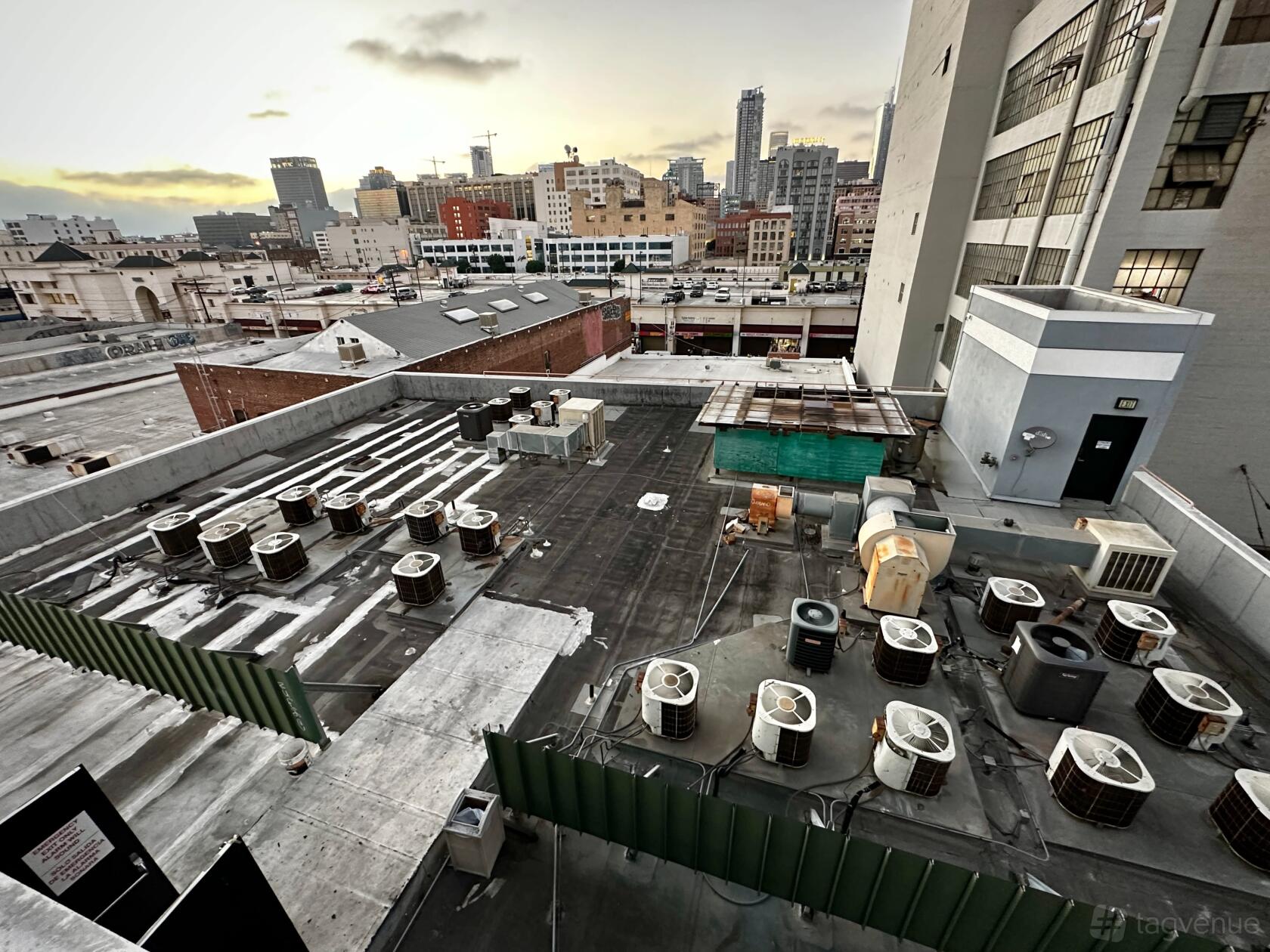 Multi Level Rooftop Design Multi-Level Rooftop in DTLA - San Julian Cityscape - Event Venue Rental ...