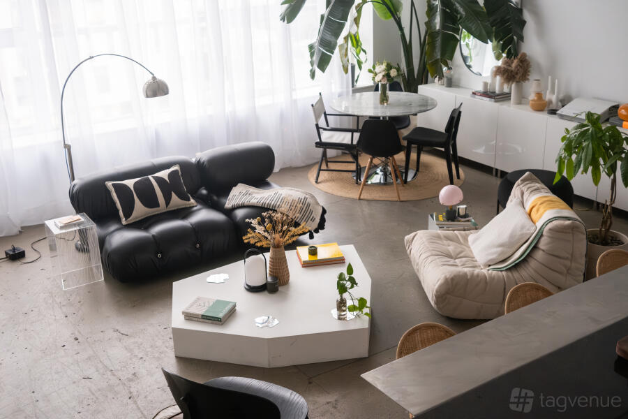 Bright & Airy Downtown Loft Bright & Airy Downtown Loft