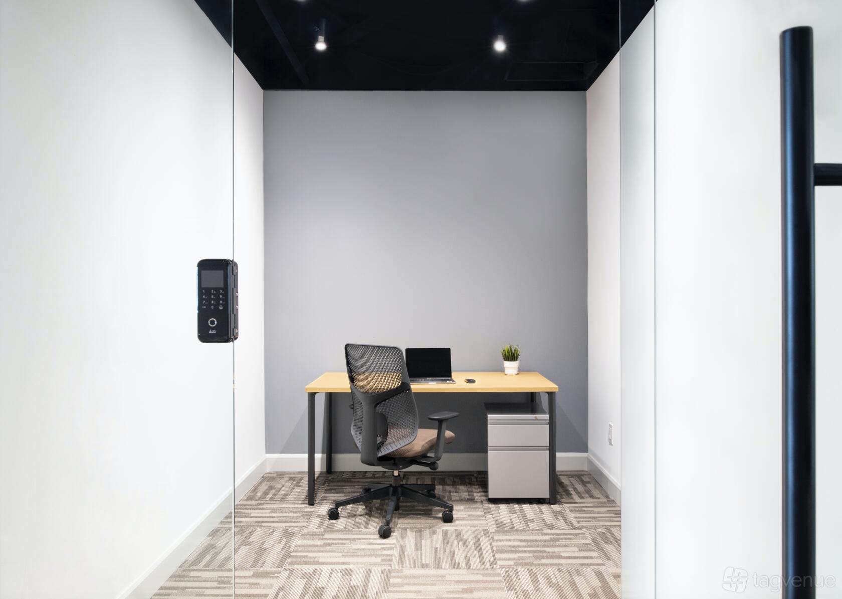 Private Office for a Day at Venture X Richmond Hill at Venture X Richmond Hill