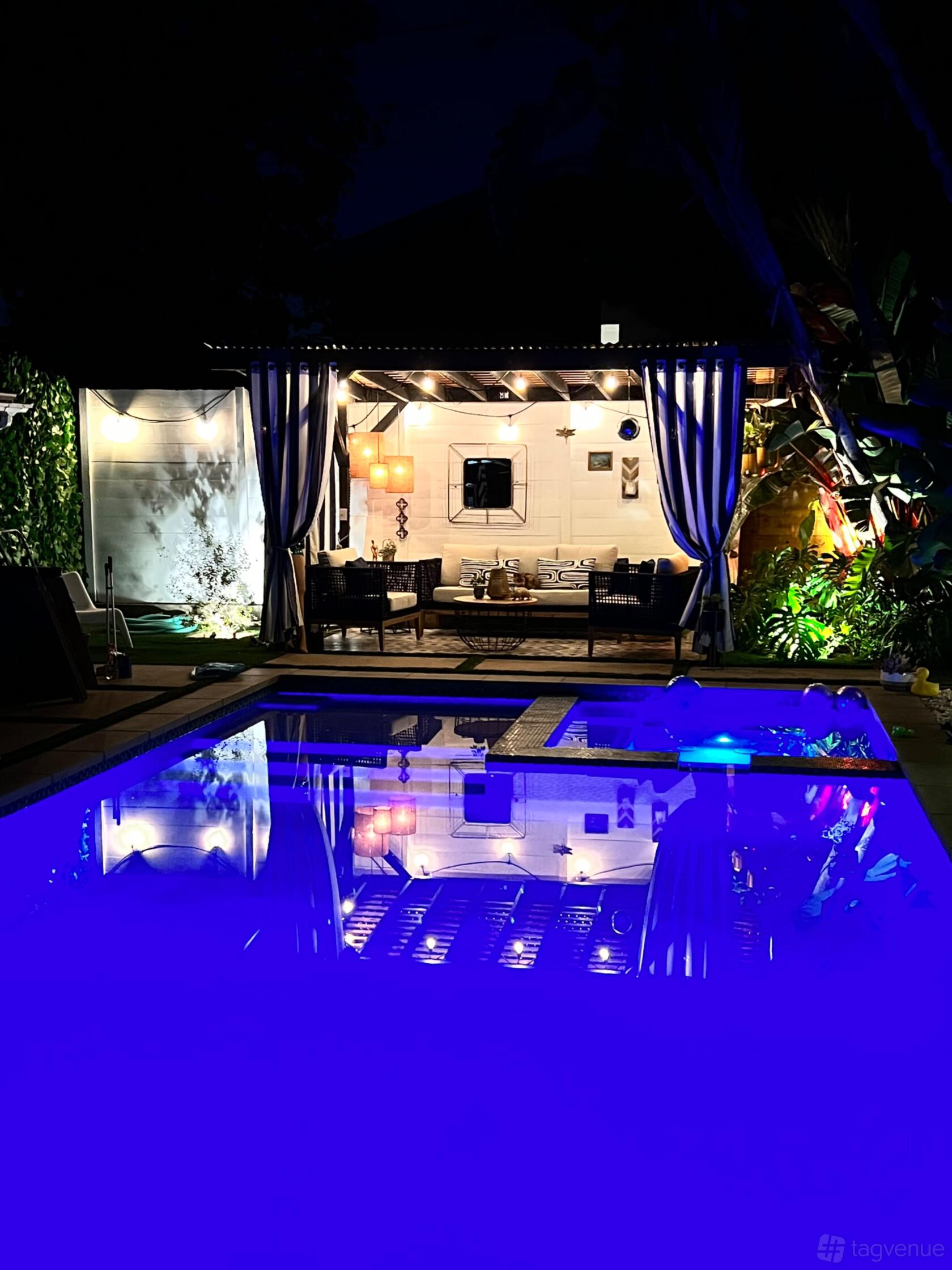 Backyard Swimming Pool Oasis Venue Rental in Los Angeles, CA | Photos ...