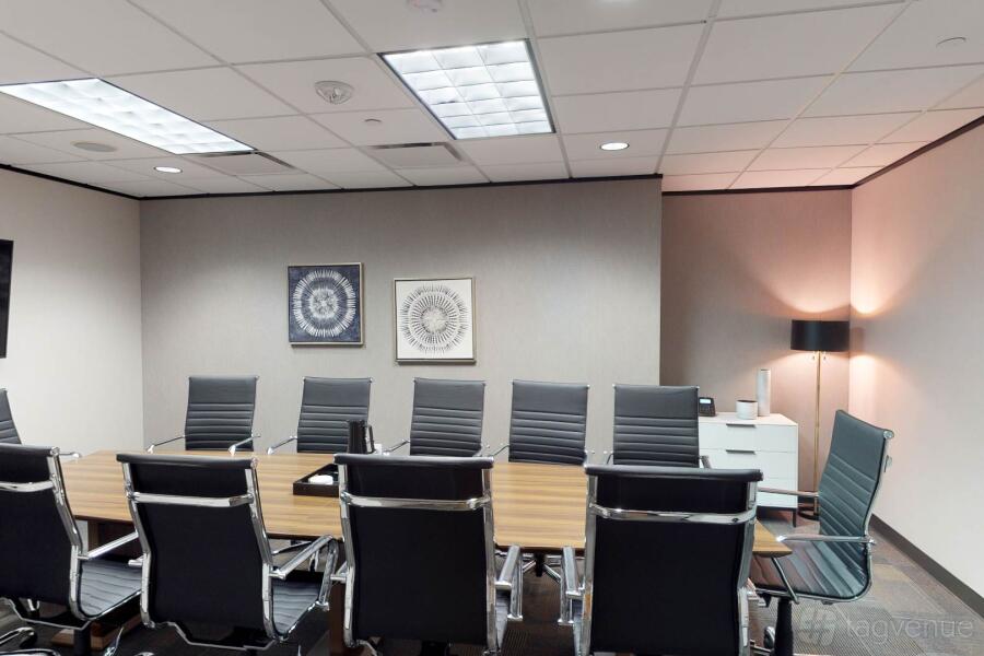 Large Conference Room Large Conference Room