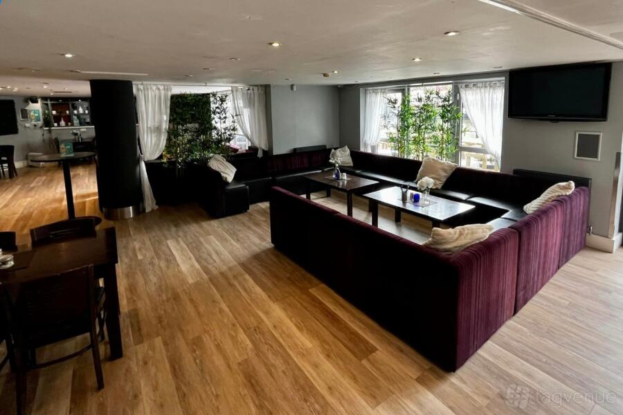 River View Bar Small Area River View Bar Small Area