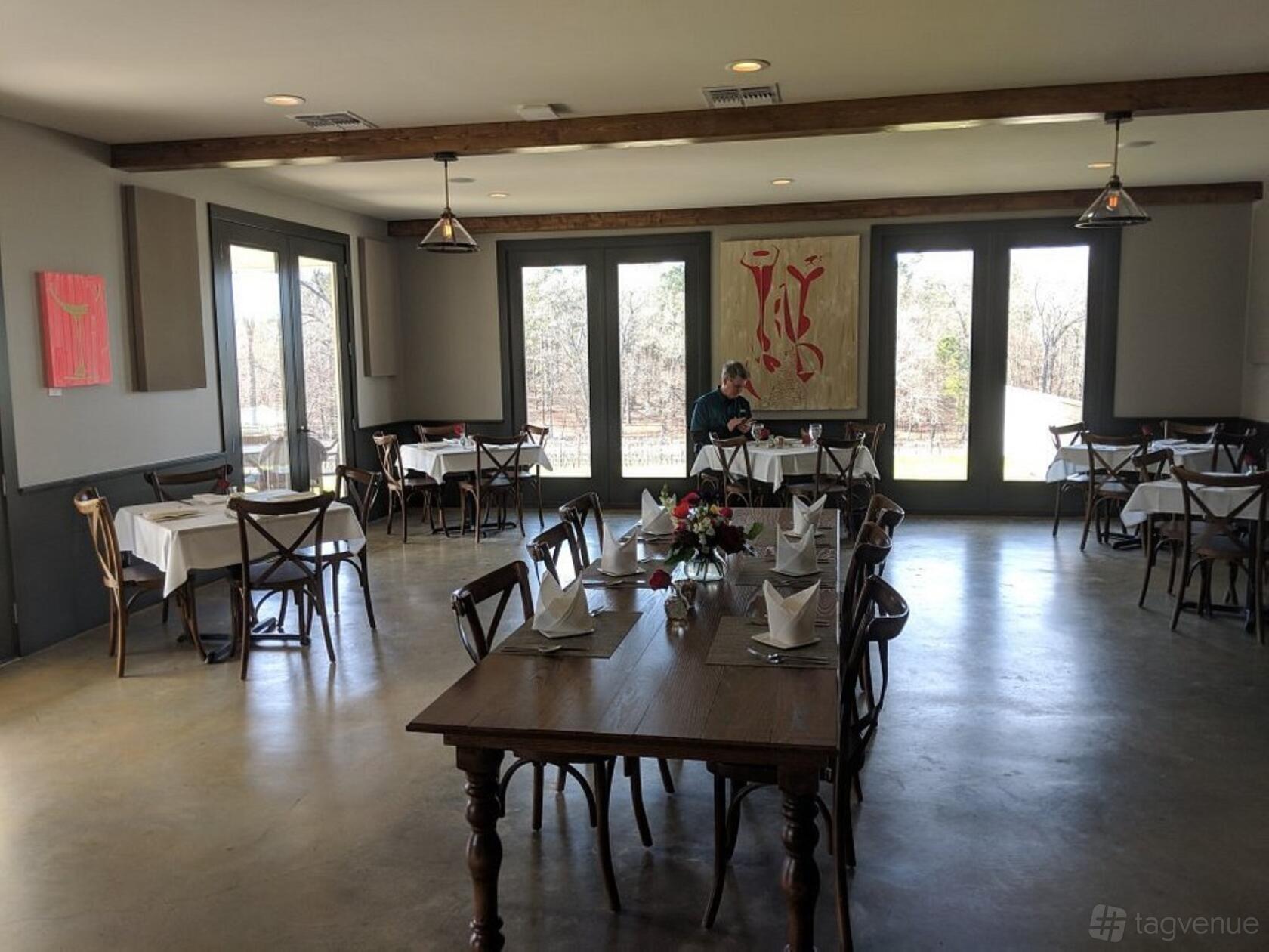 The Event Place Rml The Event Space - High Hill Farm - Event Venue Rental - Tagvenue.com