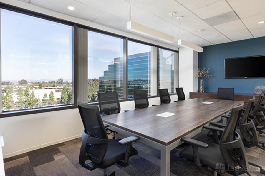 Large Conference Room Large Conference Room