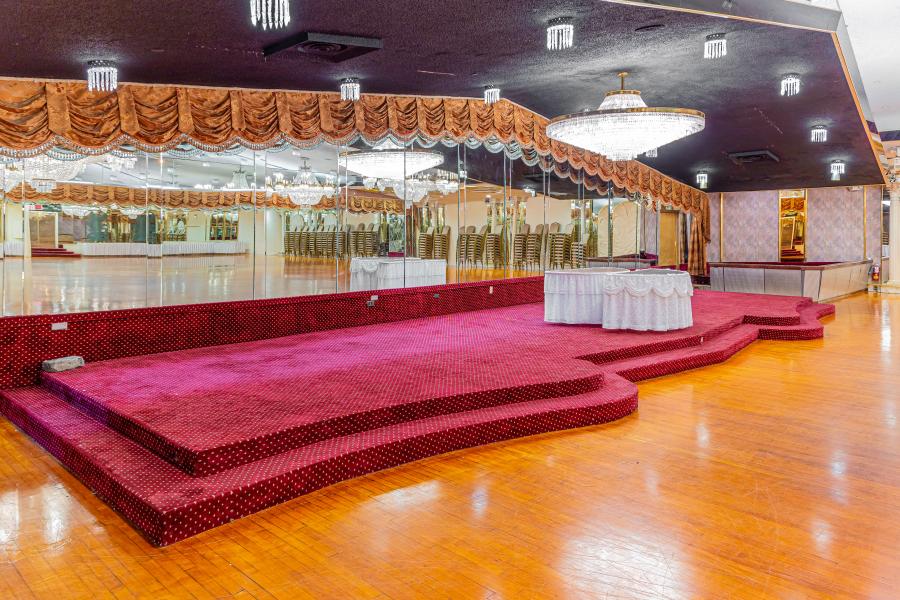 Astorian Room at
