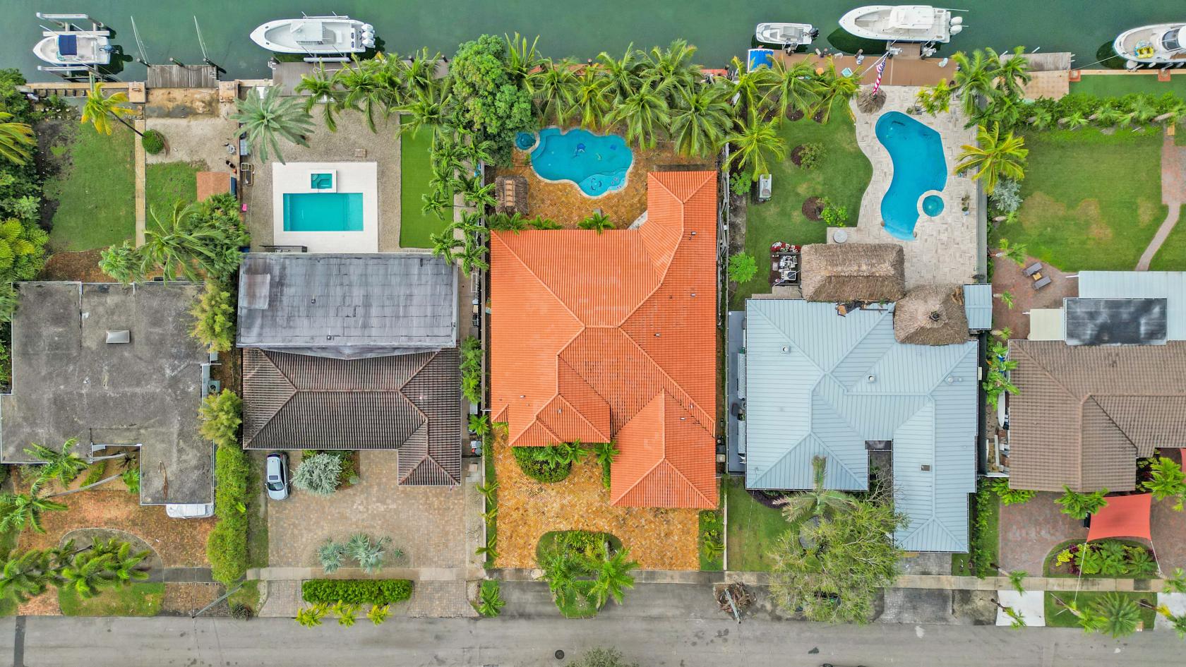 Stunning 5BR House near the water! - Wedding & Event Venue Rental ...