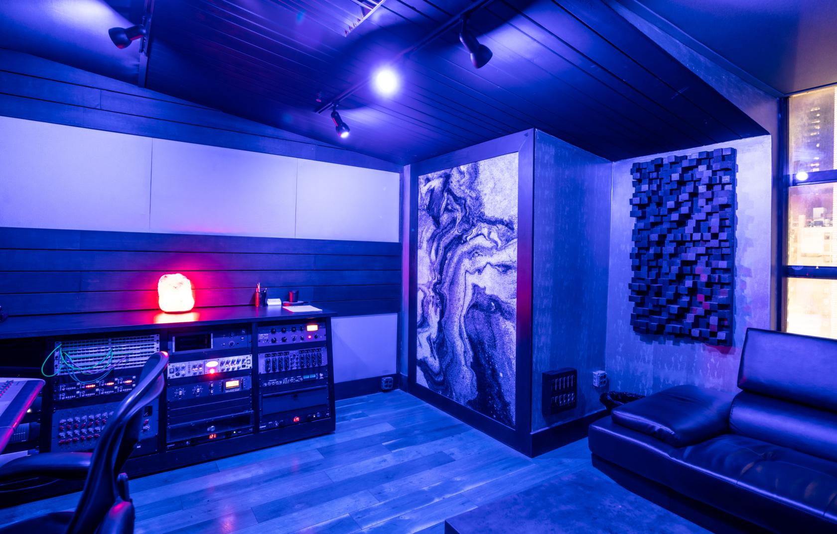 Recording Strudios Legendary Recording Studio Q4 - Quad Recording Studios - Event Venue ...