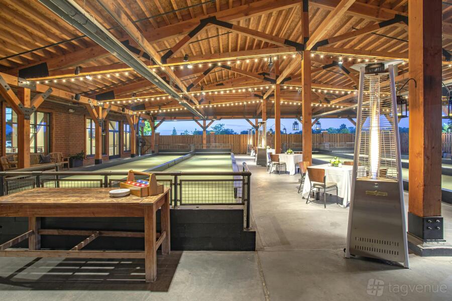 All Seasons & Full Patio at